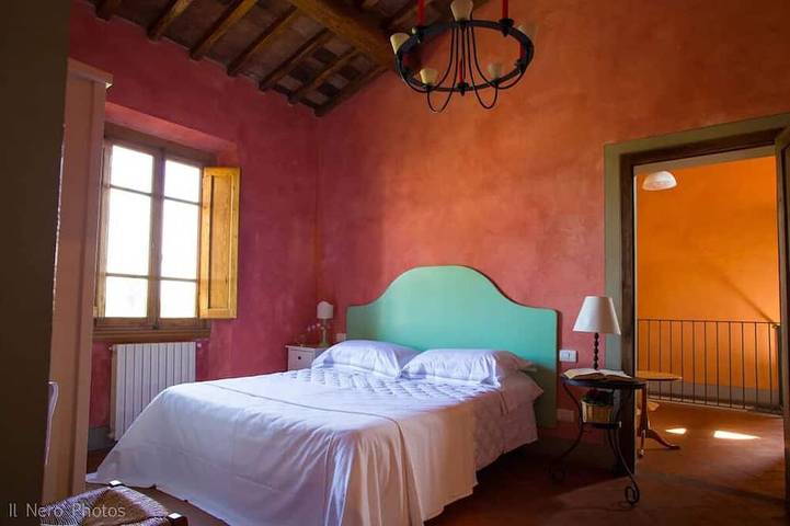 Country house with garden ,pool,children's play area ,Tuscany,15 from Florence in San Casciano in Val di Pesa, Chianti
