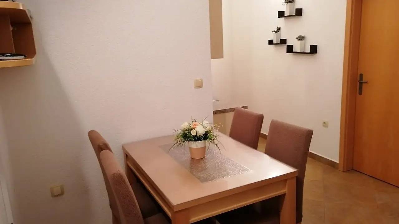 Ganze Ferienwohnung, Ferienwohnung für 5 Personen (43 m²) in Zablaće in Sibenik, Šibenik-Knin