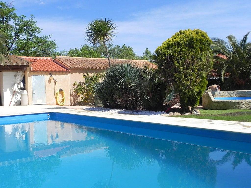 Chambres d'hôtes, Mas des Genêts d'Or, piscine, calme - Bougainvillée in Ortaffa, Côte d'Améthyste