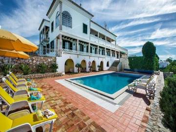 Villa pour 19 personnes, avec jardin ainsi que vue sur l’océan et piscine à Ferragudo