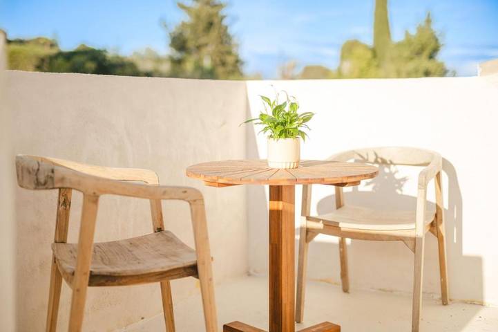 Location de vacances pour 2 personnes, avec piscine et jardin ainsi que sauna et jacuzzi, animaux acceptés à Biot - 3