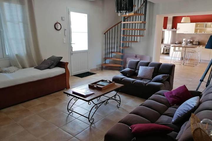 Gîte pour 4 personnes, avec jardin à Piolenc - 3