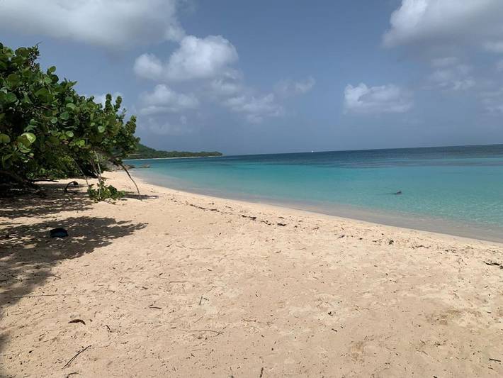 Appart’hôtel pour 4 personnes, avec vue ainsi que piscine et jardin