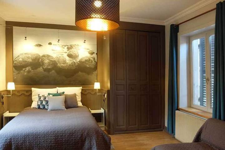 Town house with terrace and garden in the center of Lyon.. in Fourvière, Lione
