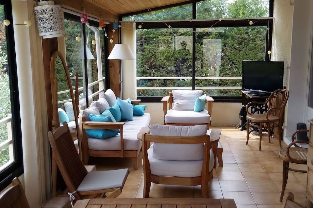 Frei stehende Villa mit großem Pool in Le Crès, Mittelmeerküste (Frankreich)
