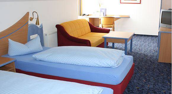 Hotel Restaurant Waldhorn - Doppelzimmer Stammhaus in Friedrichshafen, Region Bodensee-Oberschwaben