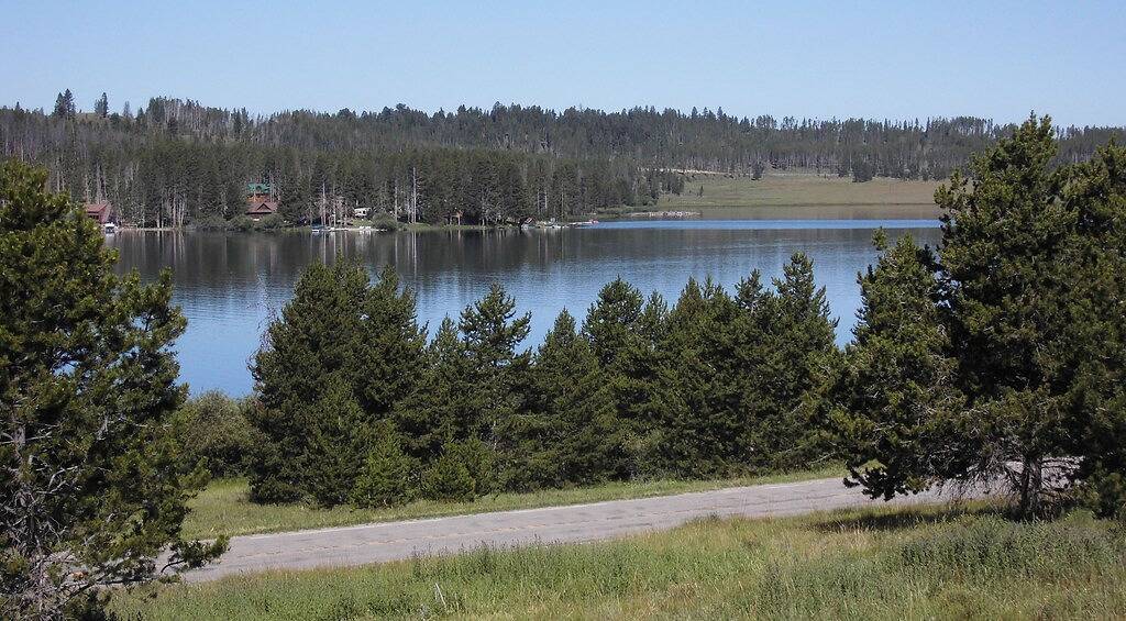 Georgetown Lake, Discovery and the Pintlers in Anaconda-Deer Lodge County, Discovery Ski Area
