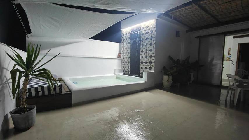 Apartamento de vacaciones para 4 personas, con piscina y jardín además de vistas y balcón - 1