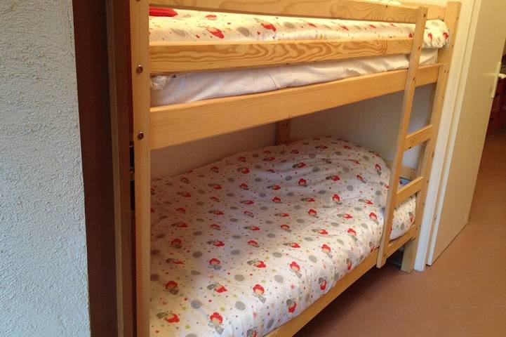 Gîte pour 6 personnes, avec jacuzzi et terrasse, animaux acceptés dans Plage Marinella - 3