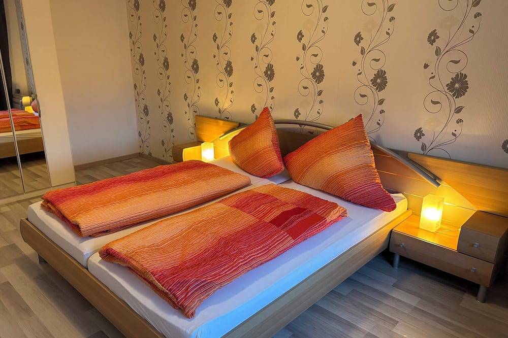 Ganze Wohnung, Ferienwohnung mit Klimaanlage, Pool, Tolle Aussicht, Sauna in Lahnstein, Mittelrhein