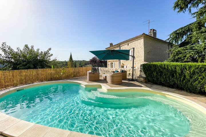 Location de vacances pour 8 personnes à Gensac
