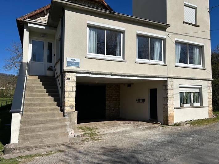 Location de vacances pour 5 personnes, avec jardin à Lacave - 2