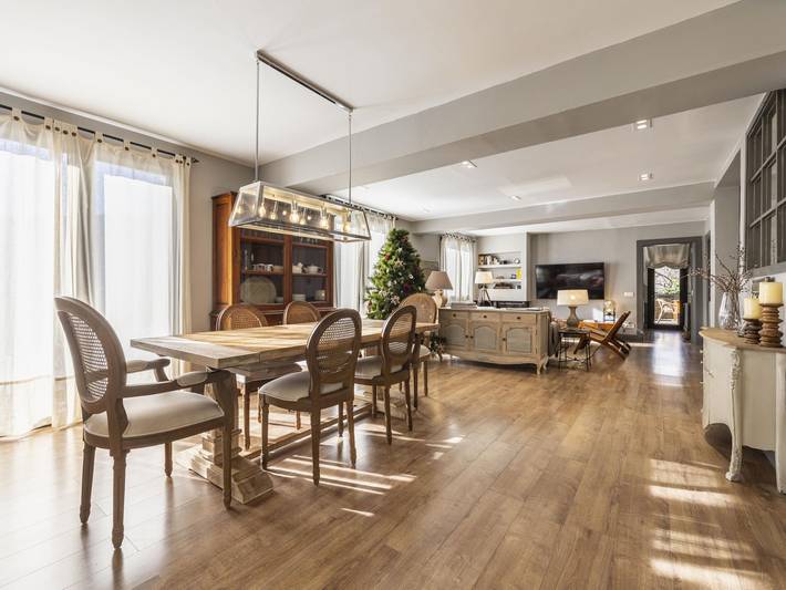 Location de vacances pour 10 personnes, avec piscine et jardin à Latour-de-Carol - 4