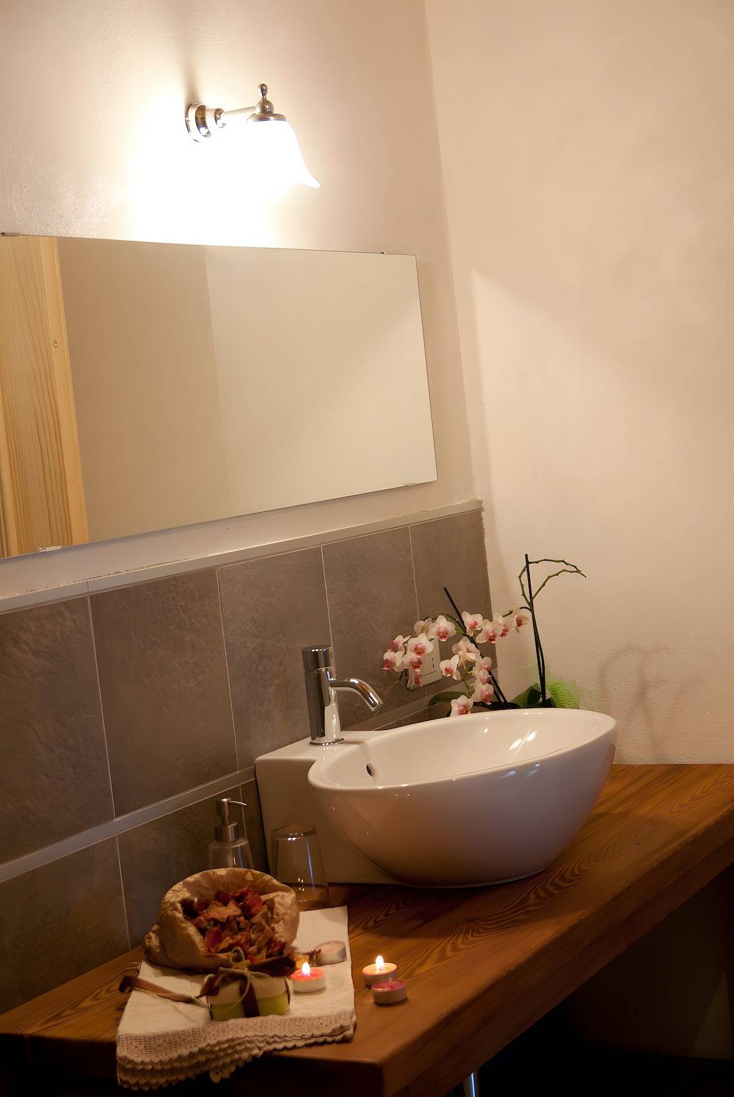 Chambre 'Lampon' avec vue sur la montagne, terrasse partagée et Wi-Fi in Breuil-Cervinia, Région de Valtournenche