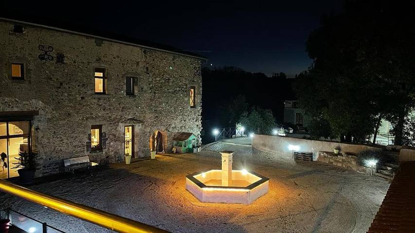 Maison d’hôte pour 4 personnes, avec vue ainsi que jardin et piscine dans le Puy-de-Dôme - 3