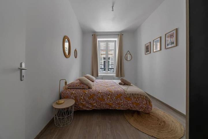 Appartement entier, Appartement design, 2 chambres, centre ville in Vichy, Région de Vichy