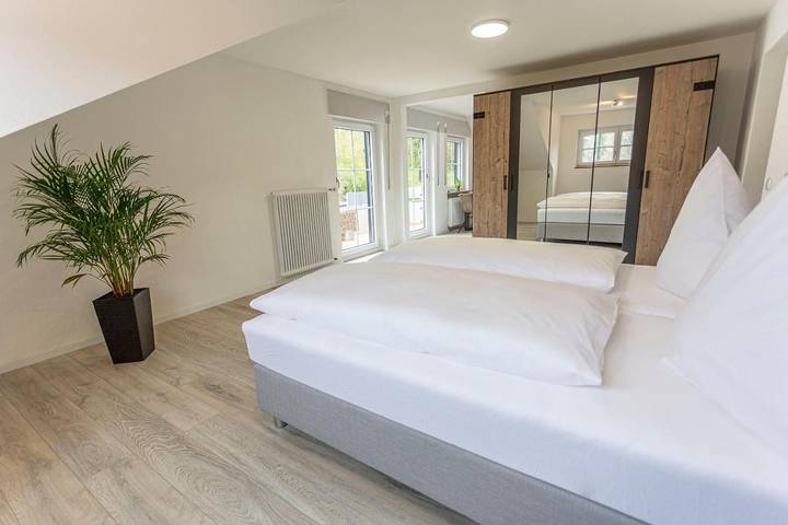 Ferienwohnung für 2 Personen, mit Balkon und Terrasse sowie Garten in Sulz am Neckar
