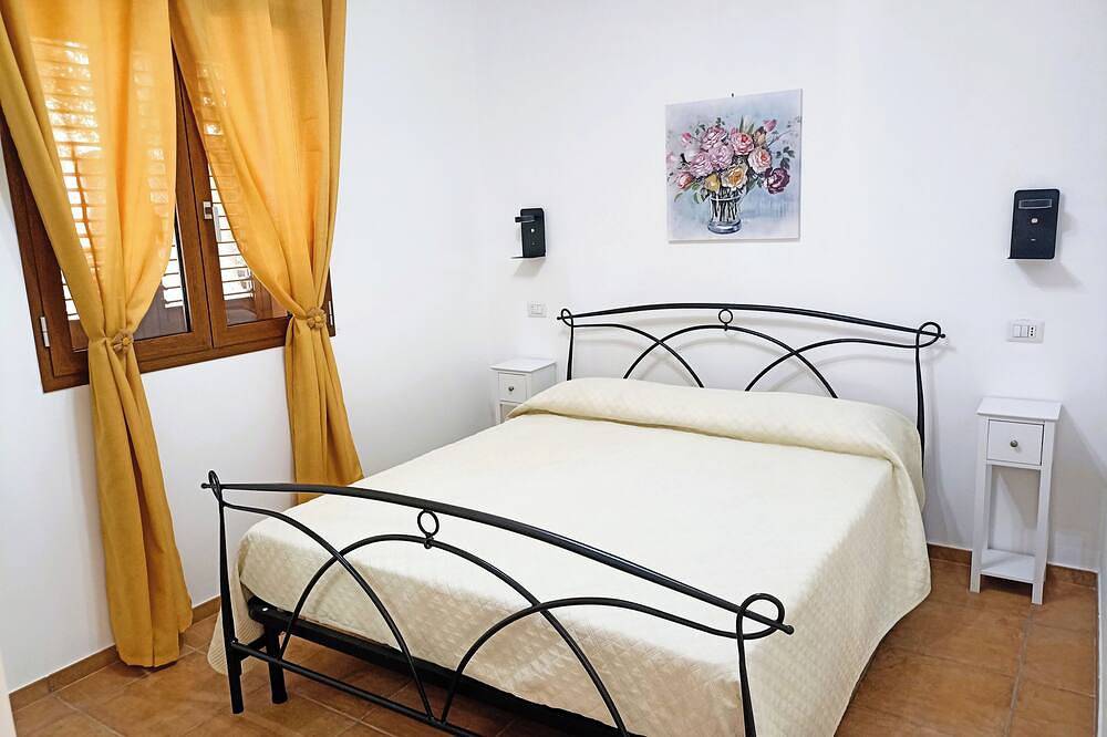 Cilento Mare Houses Brand new two-room apartments with furnished patio in Marina di Camerota, Camerota