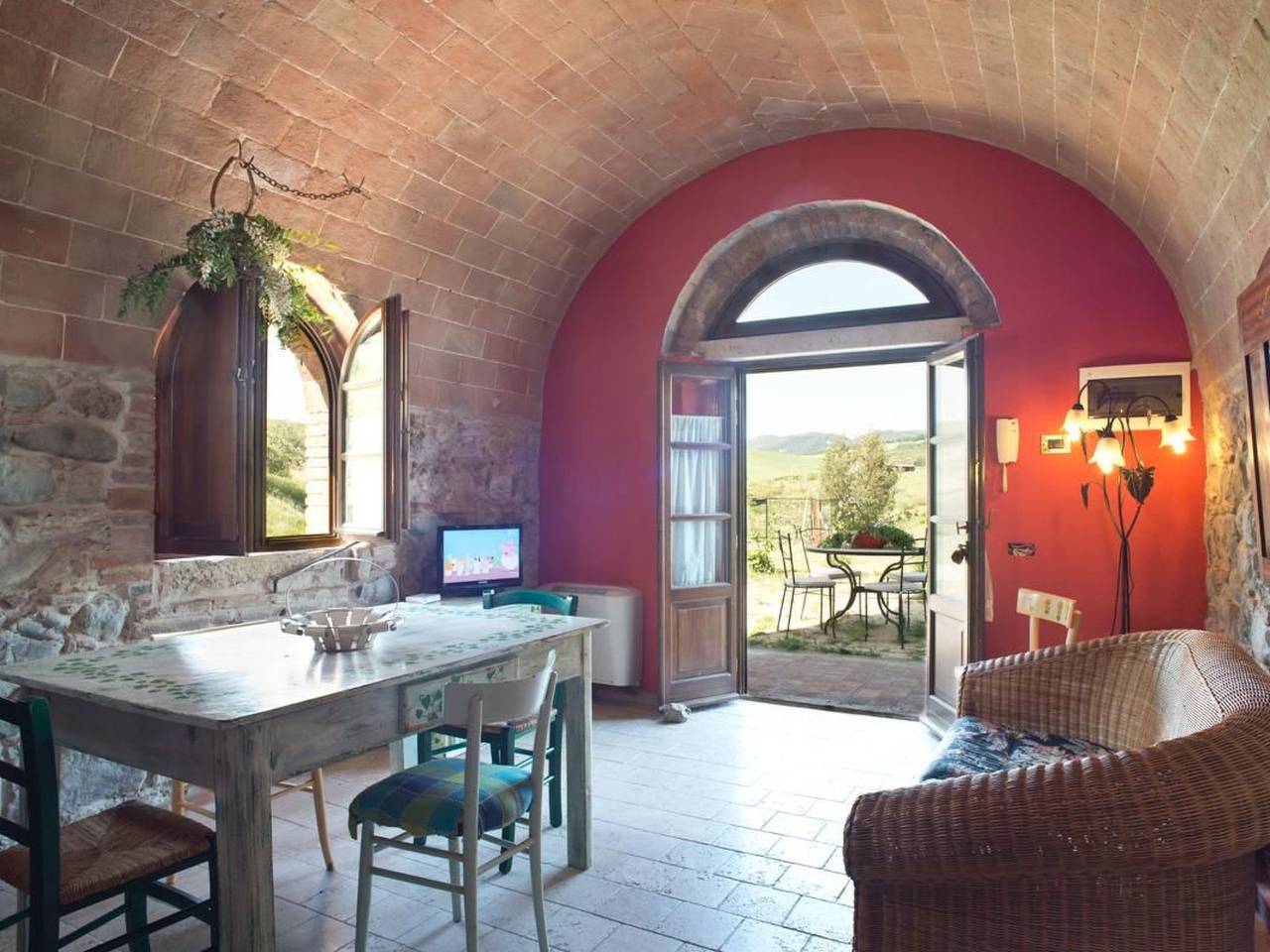 Appartamento intero, Efeu"-Wohnung mit Gemeinschaftspool in Volterra, Pisa e dintorni