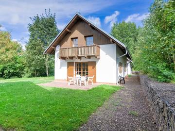 Ferienhaus für 8 Personen, mit Balkon und Garten, kinderfreundlich am Riesengebirge