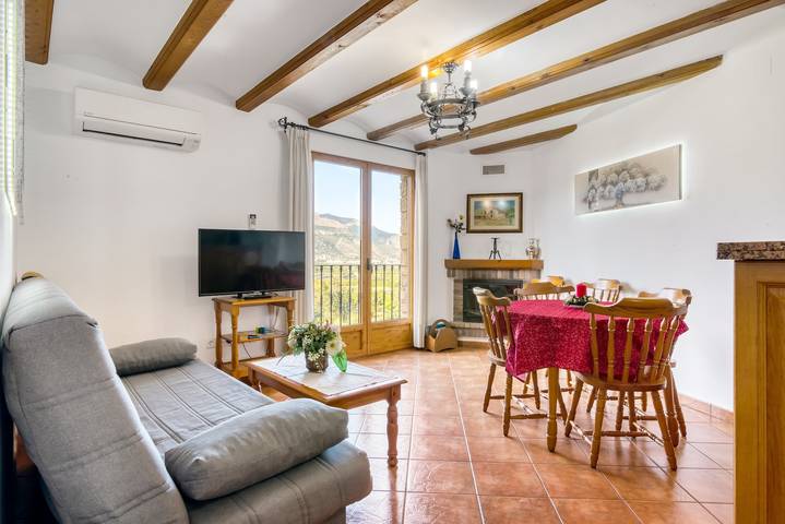 Ferienwohnung für 6 Personen, mit Balkon und Garten