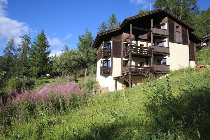 Chalet pour 2 personnes, avec vue et jardin à Les Orres