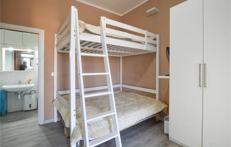 Appartamento intero, Accogliente rifugio sulla spiaggia con servizi in Varazze (Città), Varazze