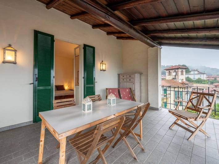 Ferienhaus für 8 Personen, mit Balkon und Garten