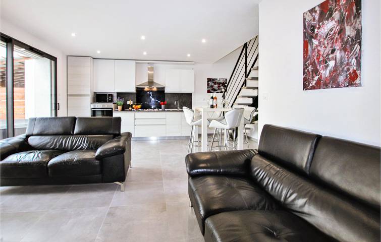 Location de vacances pour 6 personnes, avec terrasse et piscine, animaux acceptés à Salon-de-Provence - 2