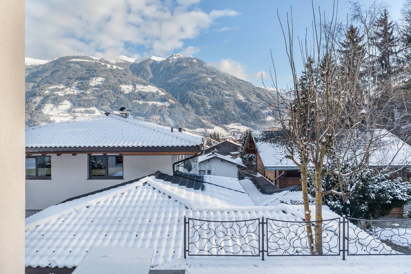Apartamento entero, Apartamento "Joachim" con vistas a la montaña, jardín privado y Wi-Fi in Tux Alps, Fügen