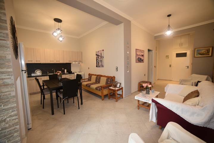 Ganze Wohnung, Apartment 'Nicol' mit Bergblick, Terrasse und Klimaanlage in Skoutaros, North Aegean Islands