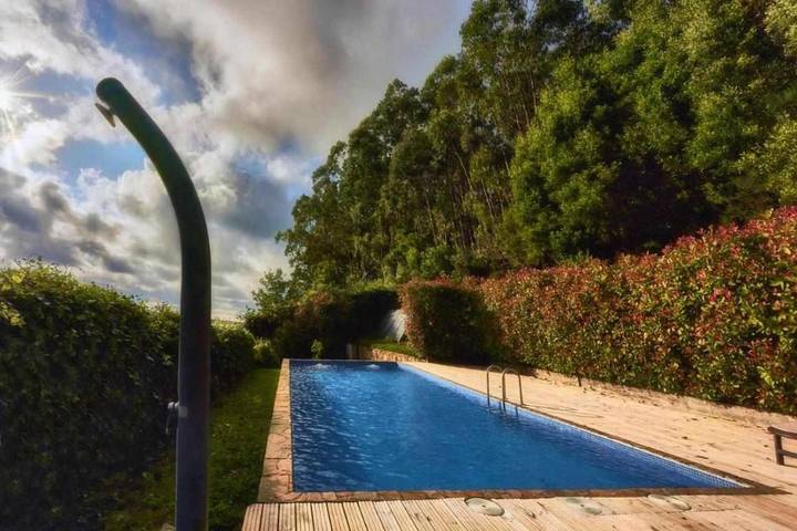Casa de vacaciones para 17 personas, con piscina y jardín en Galicia - 2