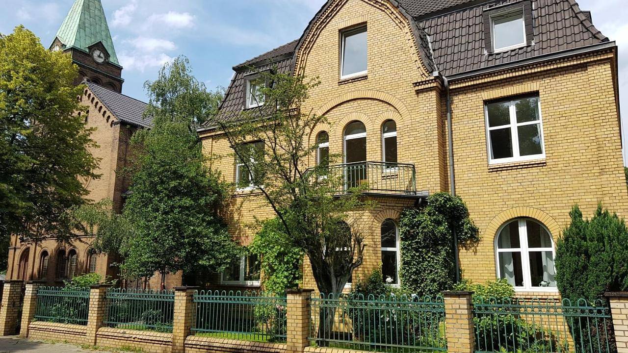 Ganze Wohnung, Altes Pfarrhaus in Oberhausen, Ruhrgebiet