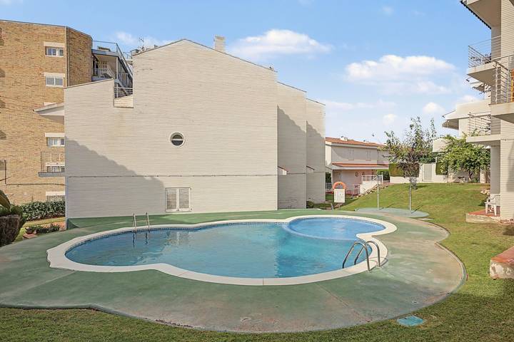 Hel studio-lejlighed, Studio 'Escapada en Pareja en Altafulla' with Pool, Wi-Fi and Air Conditioning in Altafulla, Costa Dorada