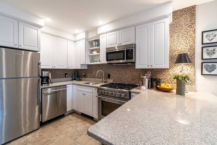 Vacation rental for 4 people, with balcony and yard in Provincetown