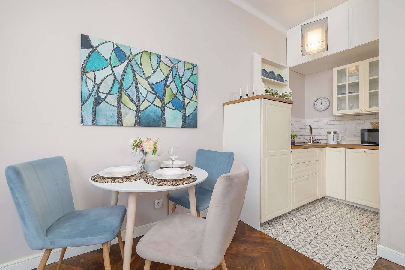 Estudio entero, Paulińska 18 | Krakow | Charming Studio | Air-conditioned | Workspace | Close to Kazimierz in Kazimierz, Cracovia