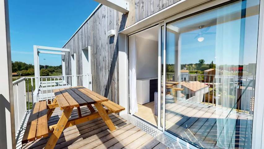 Gîte pour 7 personnes, avec terrasse à Givrand