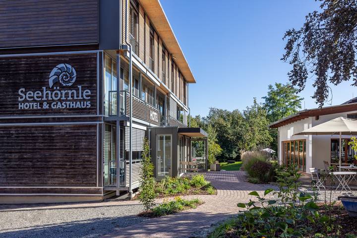 Hotel, mit Terrasse und Garten in Untersee