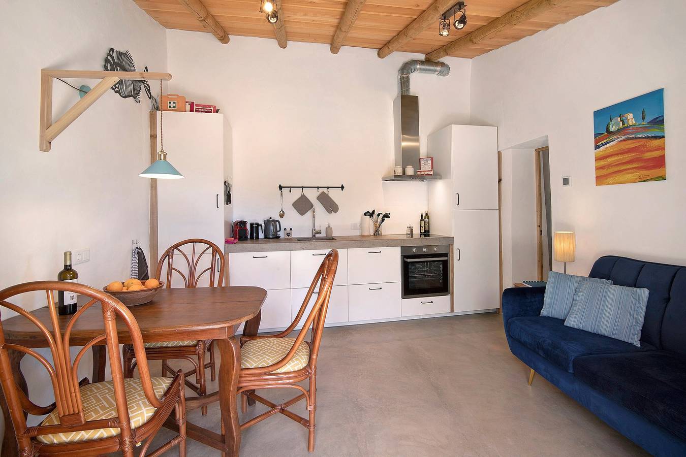 Casa de férias 'Casa Cobra' com vista para a montanha, piscina partilhada, jardim e Wi-Fi in Moncarapacho, Ria Formosa