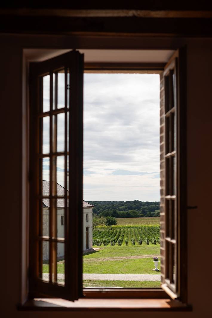 Bed & Breakfast 'Suite Les Douves 6-7-Grange Arthuis' mit Wlan und Klimaanlage in Lavau, Loire-Tal