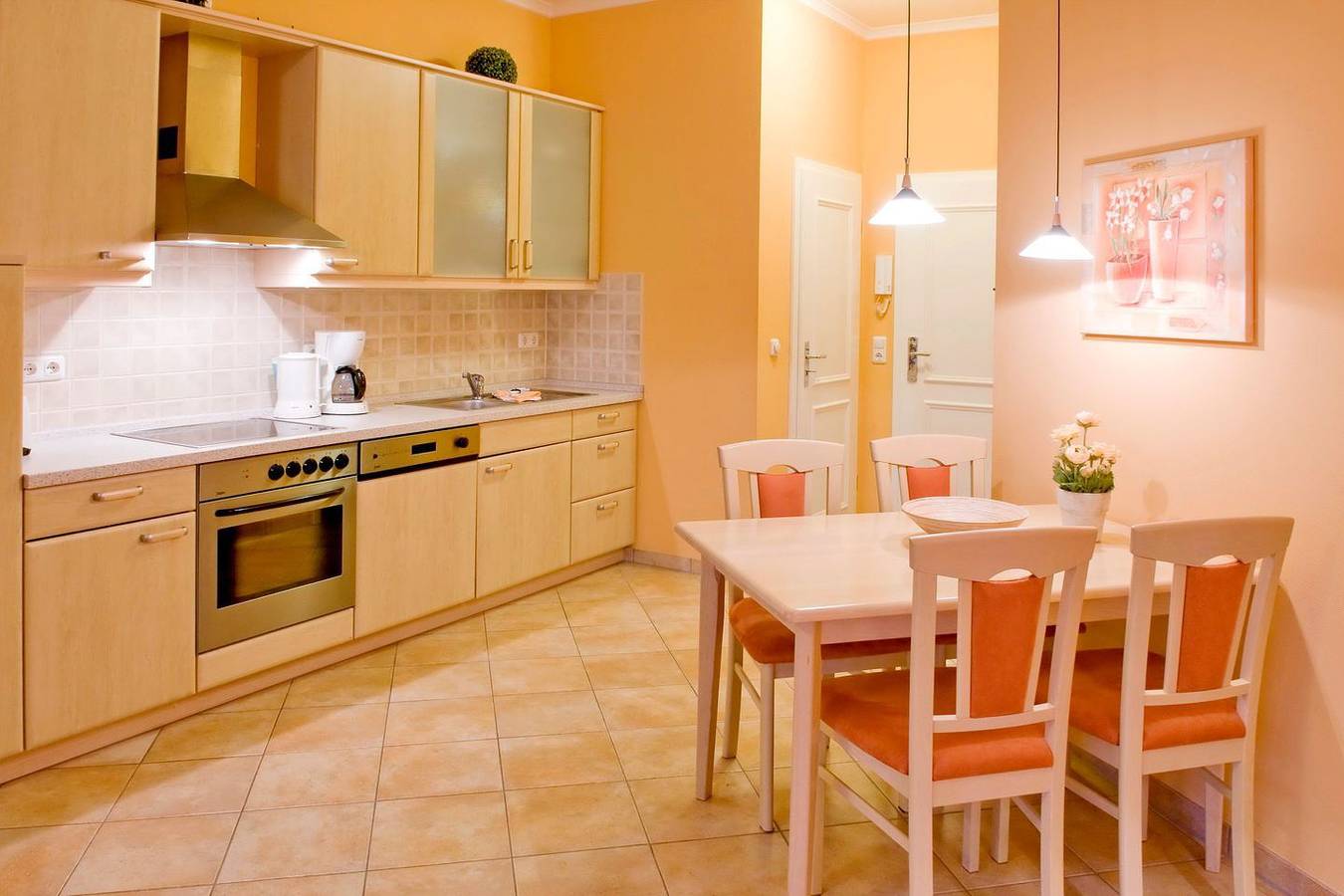 Ganze Wohnung, Strandnahe Ferienwohnung an der Ostsee mit Balkon, Saunabereich & Pool im Haus! in Ostseebad Kühlungsborn, Kühlungsborn