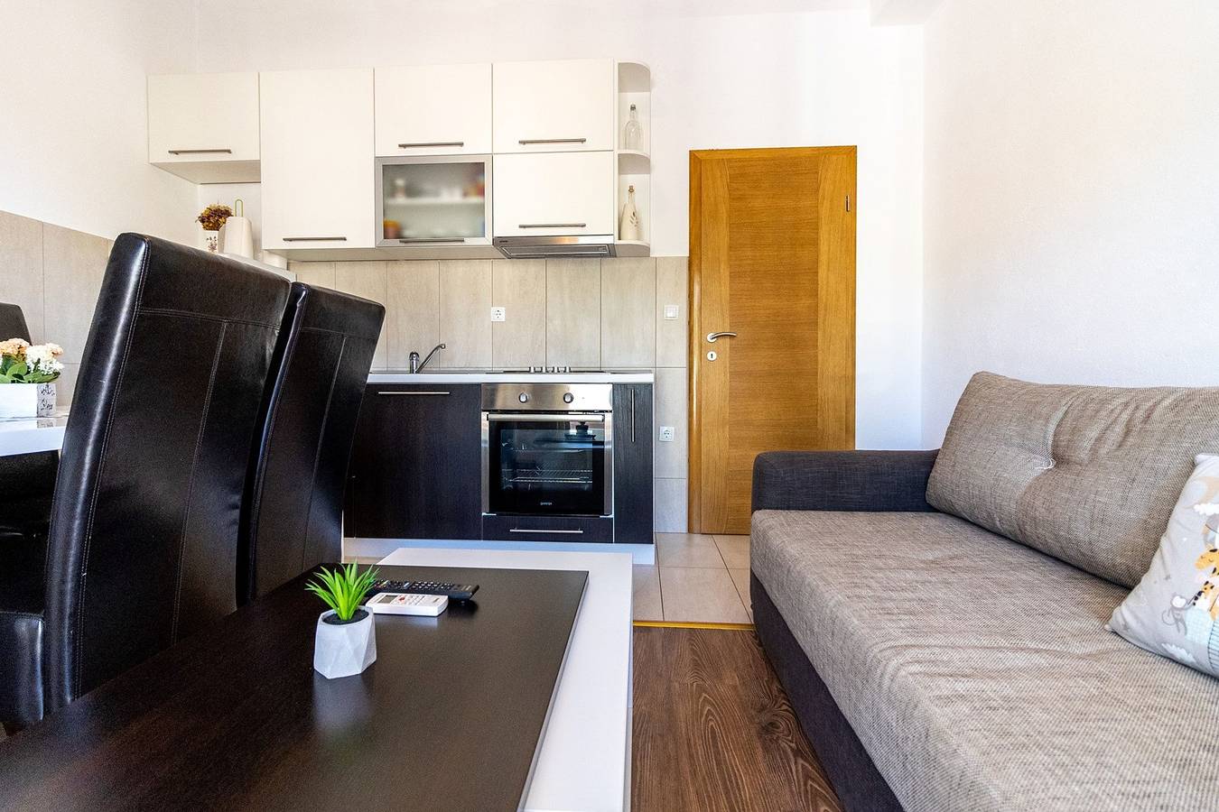 Ganze Wohnung, Apartment mit 1 Schlafzimmer, Balkon und Privatparkplatz in Neum, Bosnien und Herzegowina