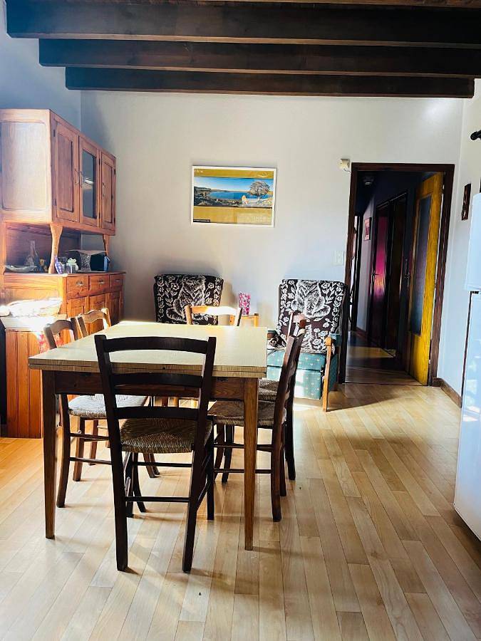 Location de vacances pour 5 personnes, avec Balcon ainsi que Terrasse et Vue à Saint-Sauveur-de-Peyre
