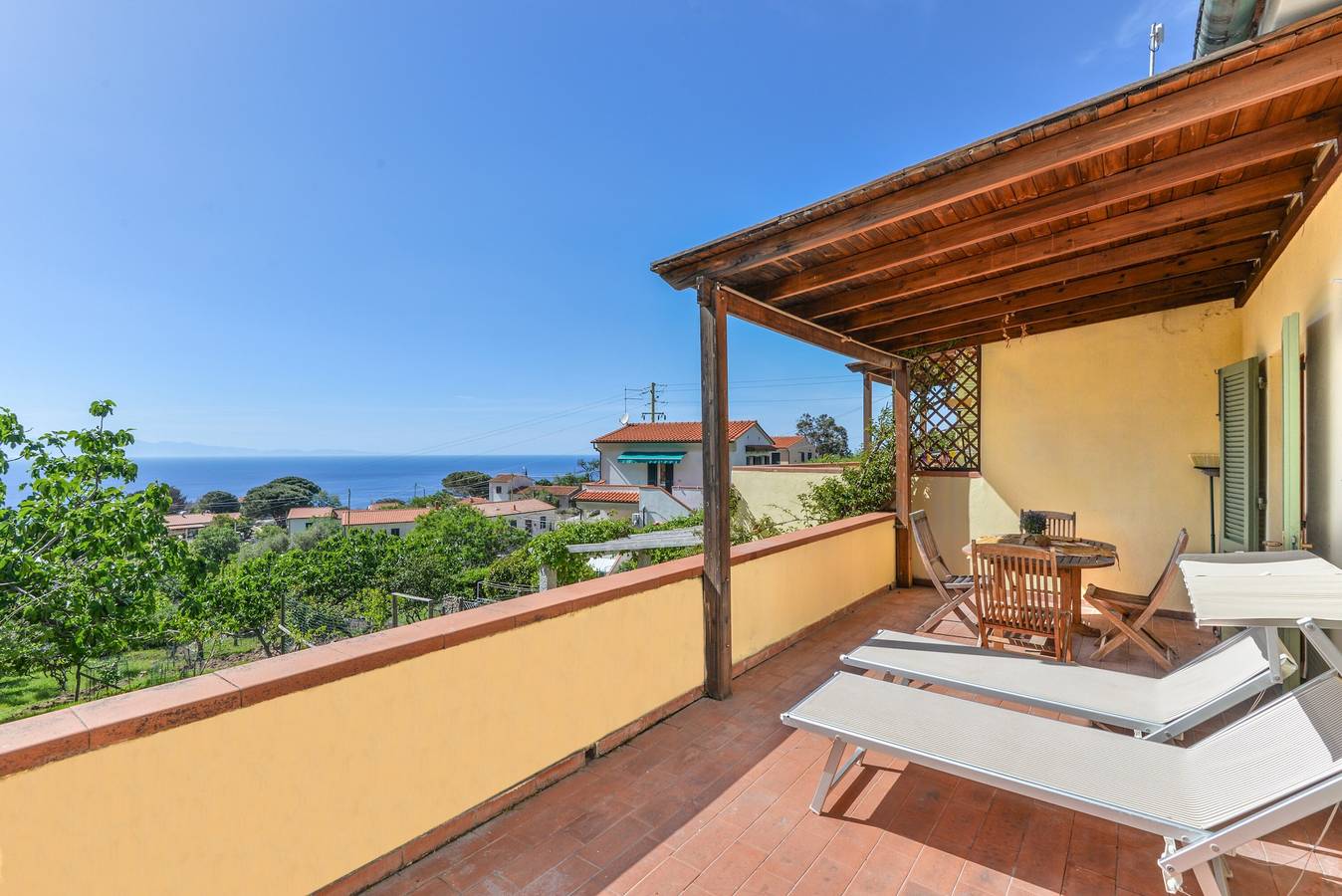 Appartement entier, Appartement 'Pettirosso Casa Vai' avec vue sur mer, Wi-Fi et climatisation in Zanca, Marciana