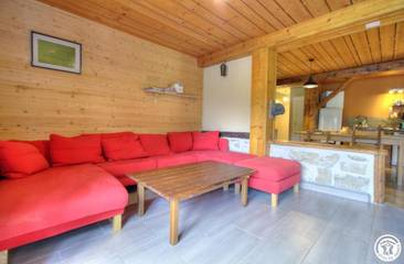 Gîte for 15 Guests in Hotonnes, Auvergne-Rhône-Alpes, Picture 2