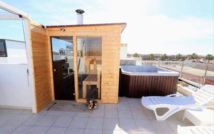 Chalet para 8 personas, con piscina y sauna además de jardín y jacuzzi en Campo de Cartagena - 3