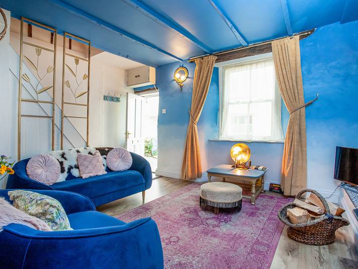 Cottage for 4 people, with Garden in Polruan