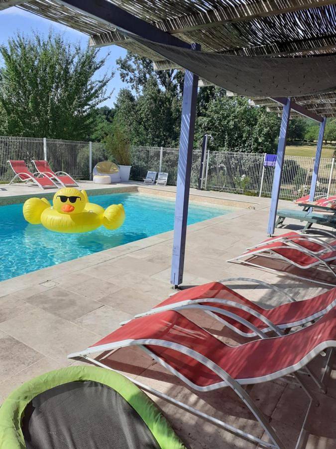 Appartement entier, Two-Bedroom Apartment in Montcléra, Quercy