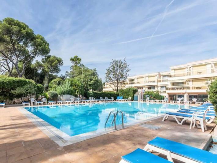 Gîte pour 5 personnes, avec terrasse et piscine, adapté aux familles dans Port Santa-Lucia - 4
