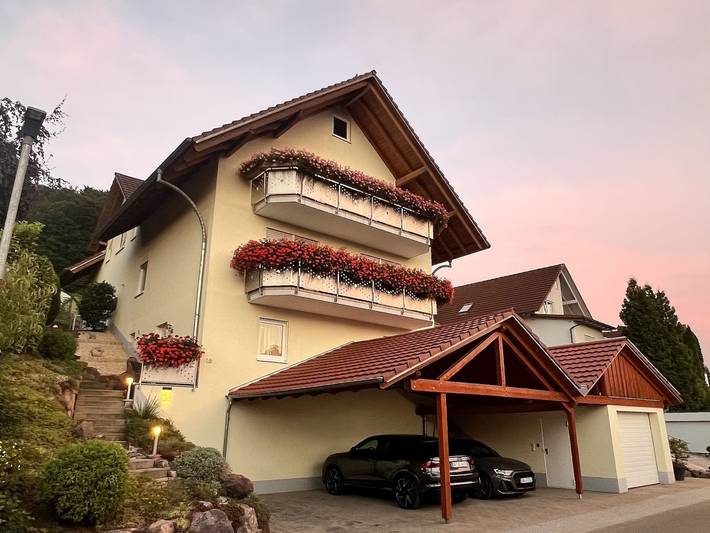 Ferienwohnung für 3 Personen, mit Balkon/Terrasse und Terrasse, kinderfreundlich - 1